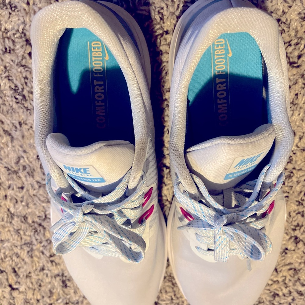 NIKE — Spring Sneaker 🌸 - Picture 9 of 9